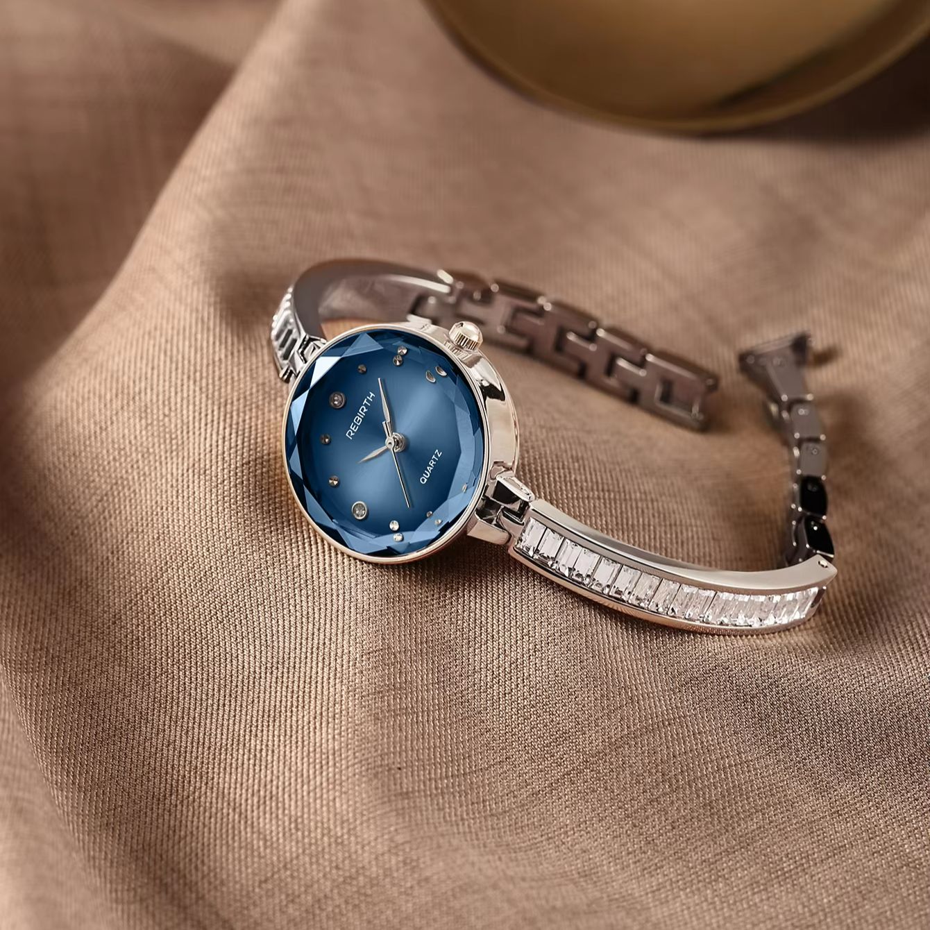 Luxury Watch Dial - Montre à quartz pour femme avec