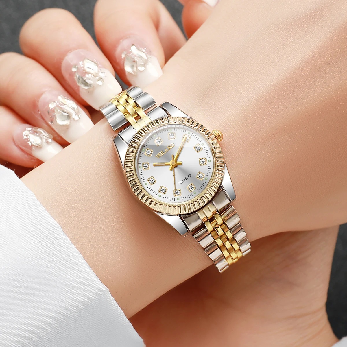 Montre à quartz pour femmes av - Luxury Watch Travel Case avis et prix
