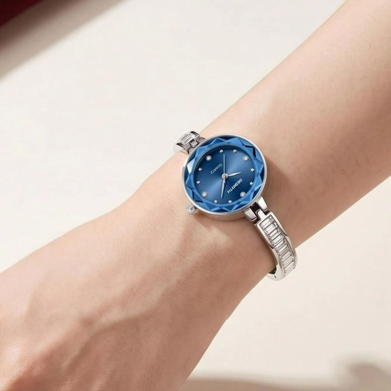 Montre à quartz pour femme ave - Luxury Watch Dial avis et prix